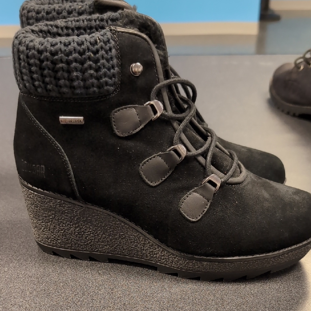 Cougar Black Ankle Boots with Wedge
